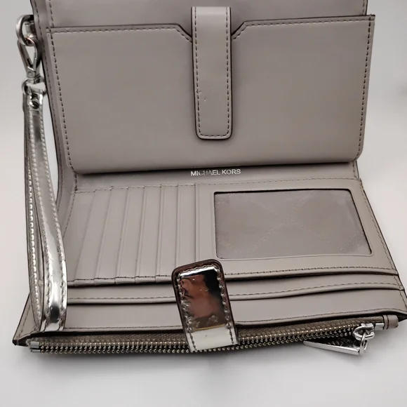Michael Kors Metallic Silver Wristlet Double Wallet With Box - Picture 5 of 12
